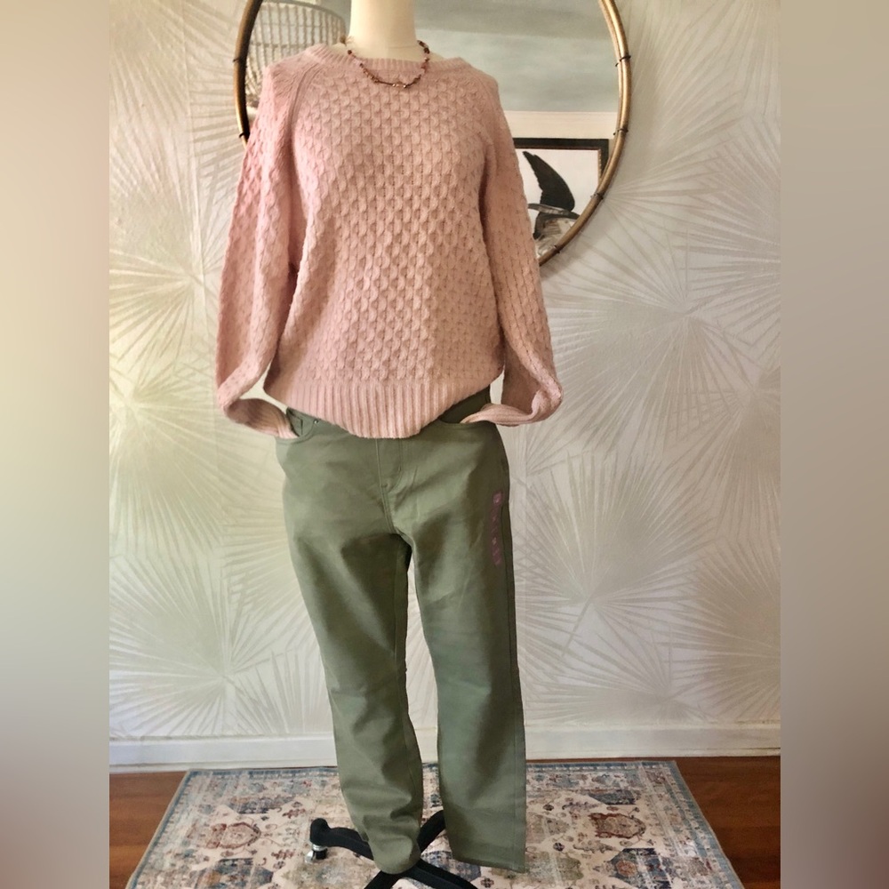 Twelfth Love Blush Pink Cable-Textured Crewneck Sweater Size Large